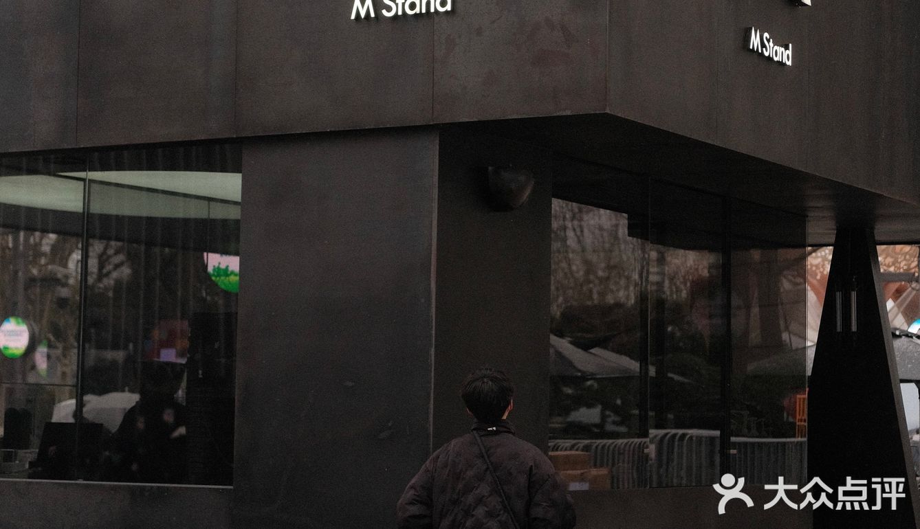 杭州|冬天的咖啡,也要穿上软fufu的羽绒服