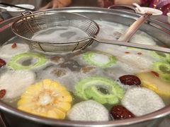 -官塘陈记鱼生·潮汕砂锅粥·牛肉火锅(潮枫路总店)