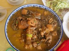 -华龙特色大骨鸡农家菜馆