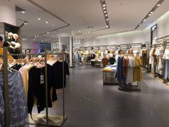 -URBAN REVIVO(佛山南海万达广场店)