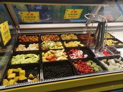 自助取餐区-老炳·七丛松甘草水果