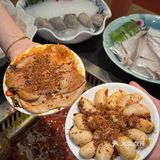 成都12年鲜货火锅扛把子！让我连炫三盘毛肚！