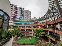 -瑞虹新天地月亮湾