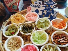 -包整·丝娃娃(甲秀楼景观店)