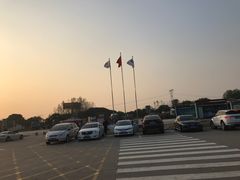 -平望服务区·停车场