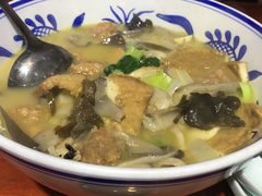 -窄巷子陕菜馆·地道陕西菜(粉巷店)