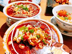 -炉小二铜锅牛蛙•川湘菜(三里屯店)