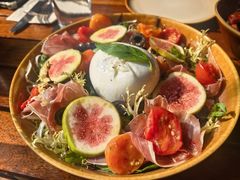 布拉塔无花果沙拉-COMMUNE RESERVE幻师(愚园路店)
