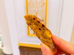 蜂蜜开心果坚果棒-HOT CRUSH趁热集合·现烤面包(环球港店)