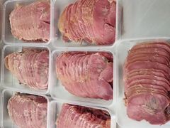 -狗撵鸭(泰山公寓店)