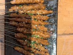 -老街烧烤大排档·地道湖北菜·龙虾馆(汉口火车站店)