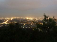 -鬼笑石后山停车场