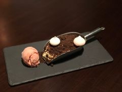 -恰餐厅及酒吧 CHAR Bar & Grill (北京丽都皇冠假日店)