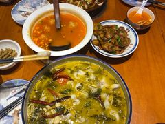 招牌老坛酸菜鱼-厨道重庆菜馆(鸳鸯店)