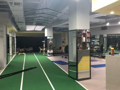 场地很大-CXFIT 陈徐健身工作室(凯旋店)