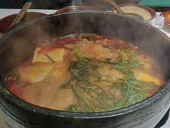 -贵府酸汤牛肉火锅·贵州老字号(飞山街店)