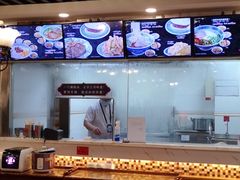 -陇兴楼兰州拉面(西安咸阳国际机场店)
