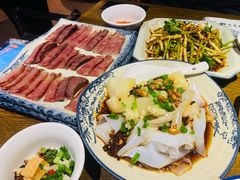 米豆腐拼米皮-阿婉贵州苗家酸汤鱼(梅林店)