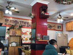 大堂-贺记湘菜馆(东体育会路店)