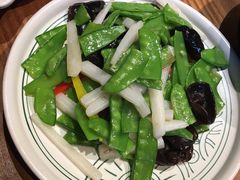 五彩鲜蔬-云海肴·汽锅鸡·云南菜(天山百盛优客店)