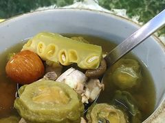 苦尽甘来苦瓜蚝豉猪脊骨汤-海鲜街菜馆(海珠南路店)