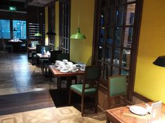 大堂-前海沿·青岛菜(大拇指广场石老人店)