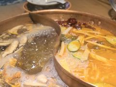 -洱火云南酸菜牛肉火锅(石景山当代商城店)