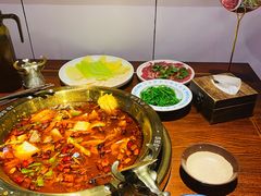 -受气牛肉·耙牛肉火锅(水晶郦城店)