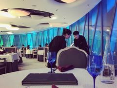 -广州塔卢特斯法国旋转餐厅