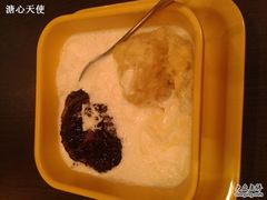 2011-05-29&nbsp;19.53.08-满记甜品(日月光二店)