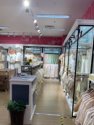 -孩子王(奥克斯广场店)