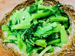 -石磨豆花家常菜·牦牛排土火锅