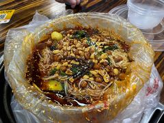 -周良天山牛杂城(天山路总店)