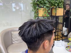 -藤野造型烫染·漂发