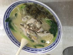 -明呈黄鱼面馆(斜土路店)