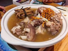 -头上红煨盐鸡·非遗院子餐厅