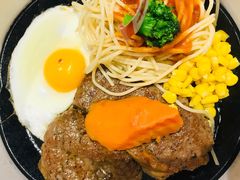 -汤姆家的牛排意面披萨(新城市广场店)
