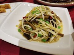 茭白鳝丝炒毛豆-老吉士酒家(天平路店)