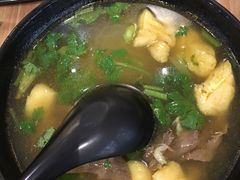 油豆腐牛肉粉丝汤（咖喱）-小杨生煎(南汇欧尚店)