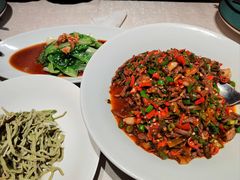 -鸽子侯·家宴·平价海鲜(绿地店)
