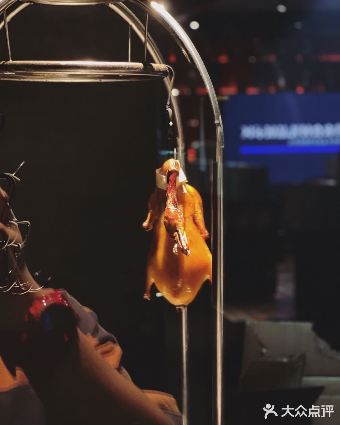 京城最美的天鹅酥！亮马河畔高端宴请首选地