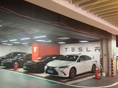 -TESLA 特斯拉(广州天环广场体验店)