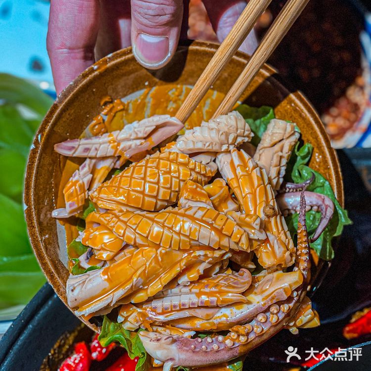 去复古民国风火锅看了一场灯会