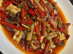 -川流不息·地道川菜·小龙虾(松东路店)