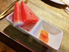 -迪拜杭州风味音乐餐厅(杭州首店 湖滨步行街店)