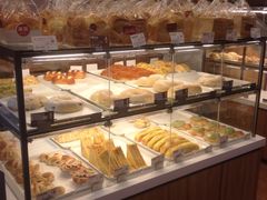 -米熊蛋糕店(天虹商场西丽店)
