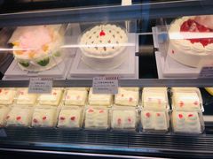 -红宝石·鲜奶小方·海派西点房(南丹店)