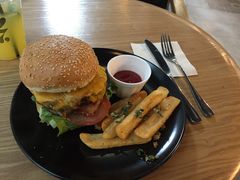 -HELLO 27 意面·沙拉·帕尼尼