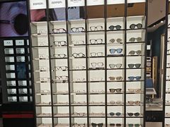 -LensCrafters亮视点(东方新天地店)