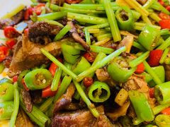 炒驴唇-高玛纳驴肉火烧(河间总店)